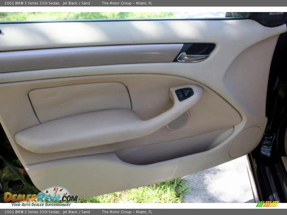 2001 BMW 3 Series 330i Sedan Jet Black / Sand Photo #33