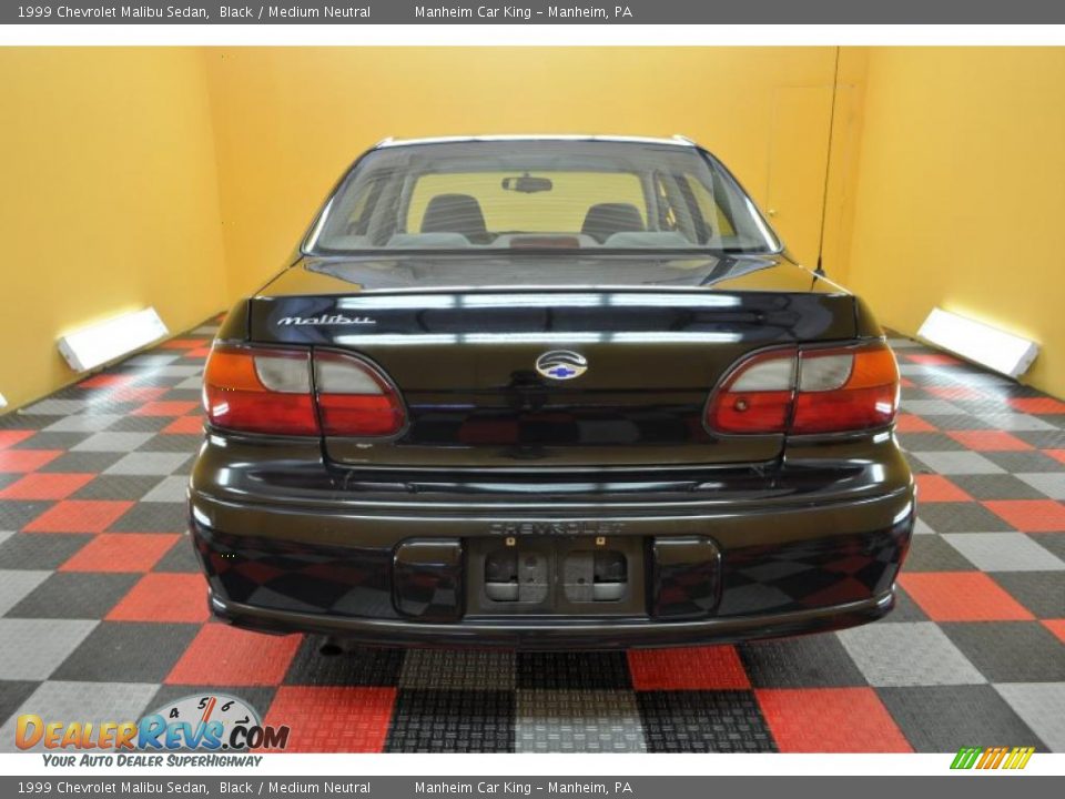 1999 Chevrolet Malibu Sedan Black / Medium Neutral Photo #5
