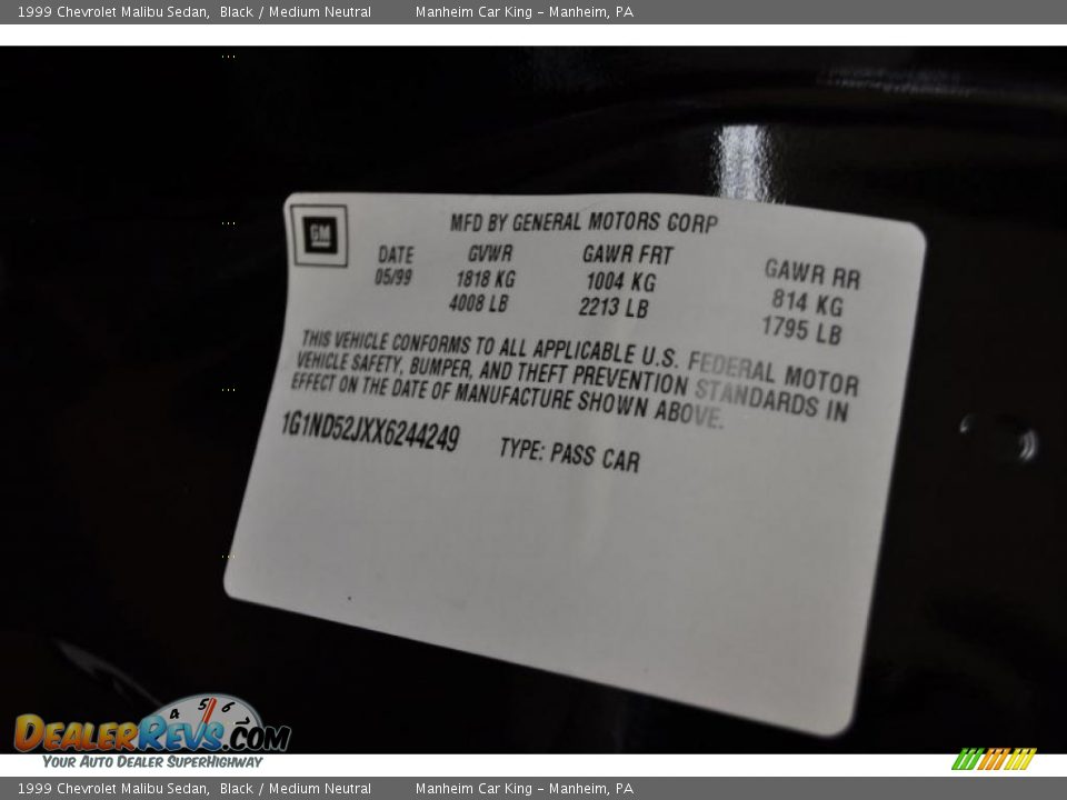 1999 Chevrolet Malibu Sedan Black / Medium Neutral Photo #9