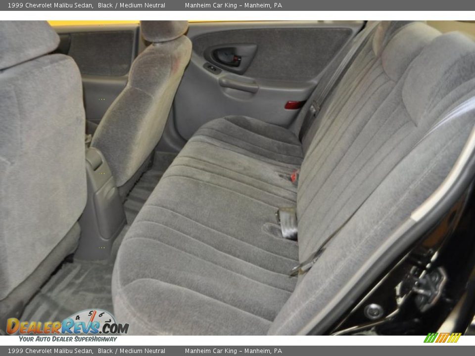1999 Chevrolet Malibu Sedan Black / Medium Neutral Photo #12