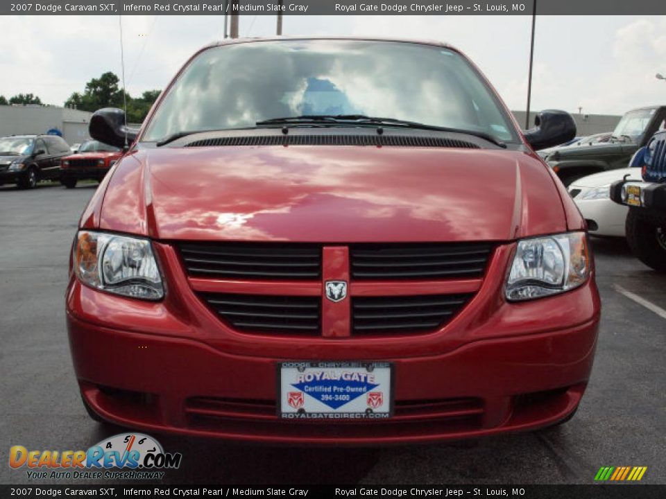 2007 Dodge Caravan SXT Inferno Red Crystal Pearl / Medium Slate Gray Photo #8