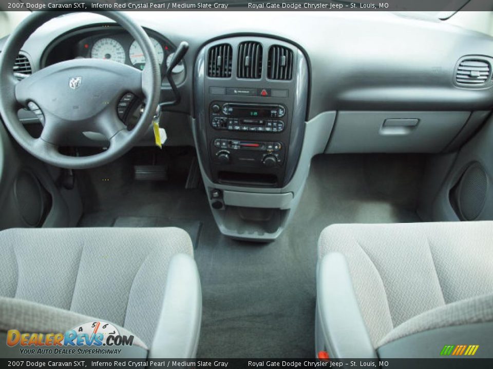 2007 Dodge Caravan SXT Inferno Red Crystal Pearl / Medium Slate Gray Photo #10