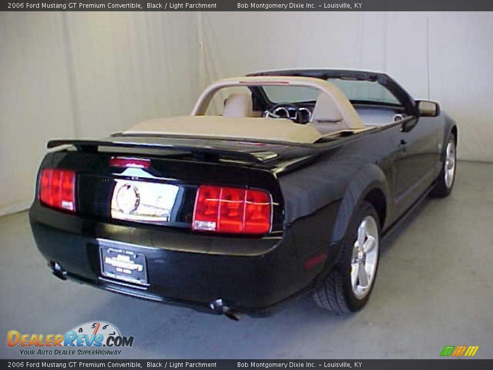2006 Ford Mustang GT Premium Convertible Black / Light Parchment Photo #13