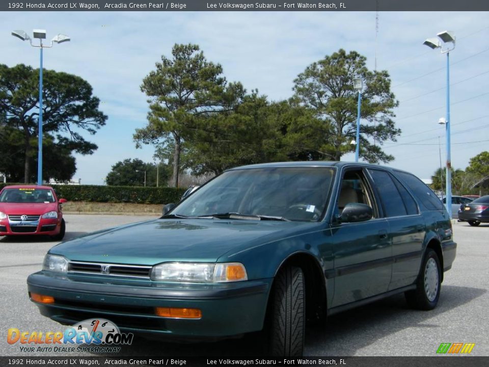 1992 Honda Accord LX Wagon Arcadia Green Pearl / Beige Photo #1