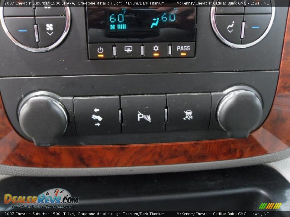 2007 Chevrolet Suburban 1500 LT 4x4 Graystone Metallic / Light Titanium/Dark Titanium Photo #15