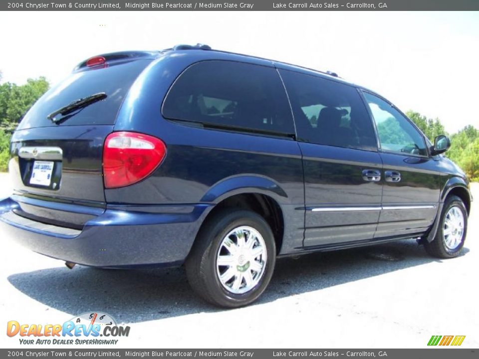 2004 Chrysler Town & Country Limited Midnight Blue Pearlcoat / Medium Slate Gray Photo #3