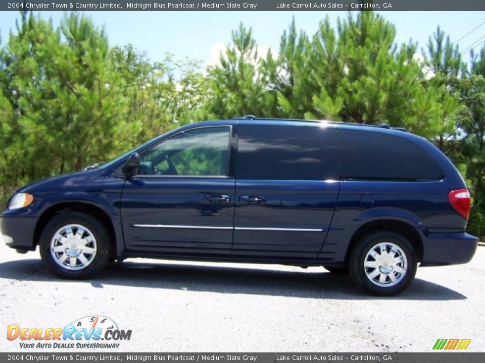 2004 Chrysler Town & Country Limited Midnight Blue Pearlcoat / Medium Slate Gray Photo #12