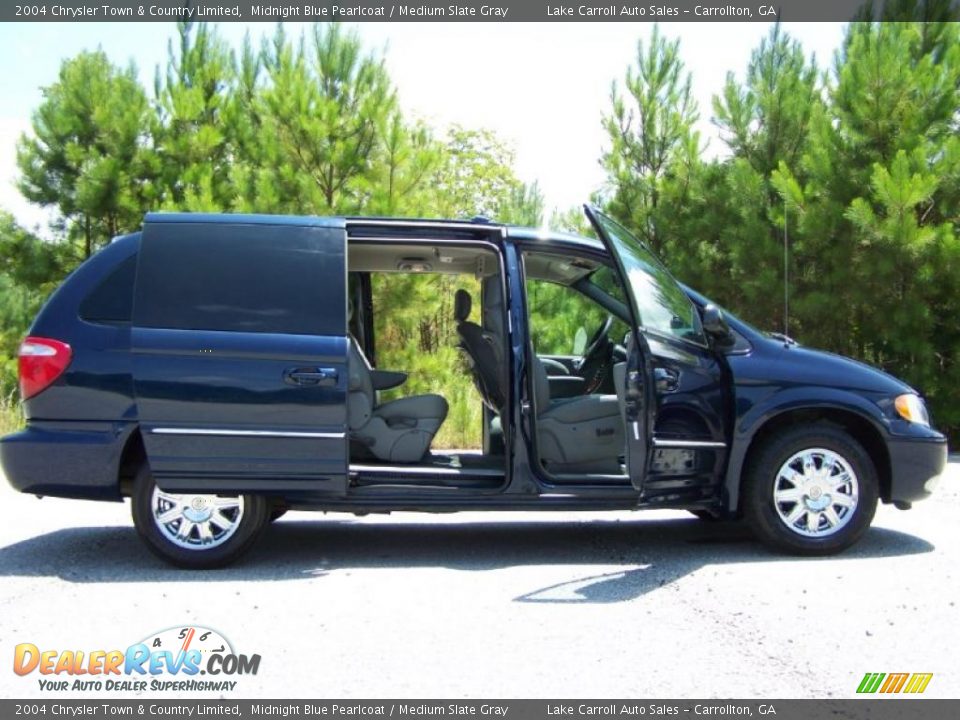 2004 Chrysler Town & Country Limited Midnight Blue Pearlcoat / Medium Slate Gray Photo #13