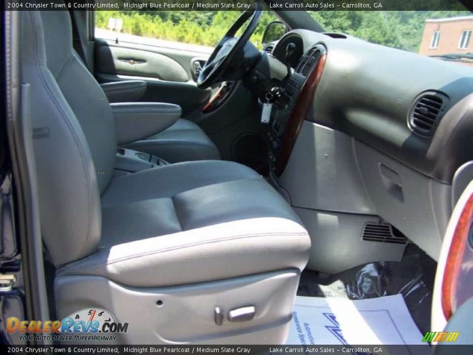 2004 Chrysler Town & Country Limited Midnight Blue Pearlcoat / Medium Slate Gray Photo #24
