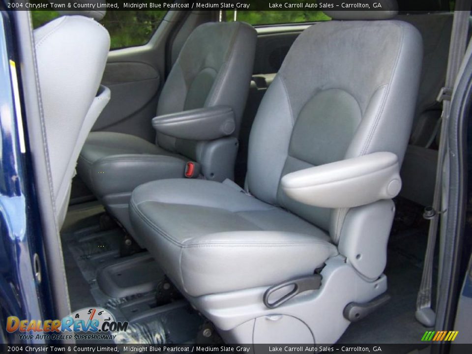 2004 Chrysler Town & Country Limited Midnight Blue Pearlcoat / Medium Slate Gray Photo #25