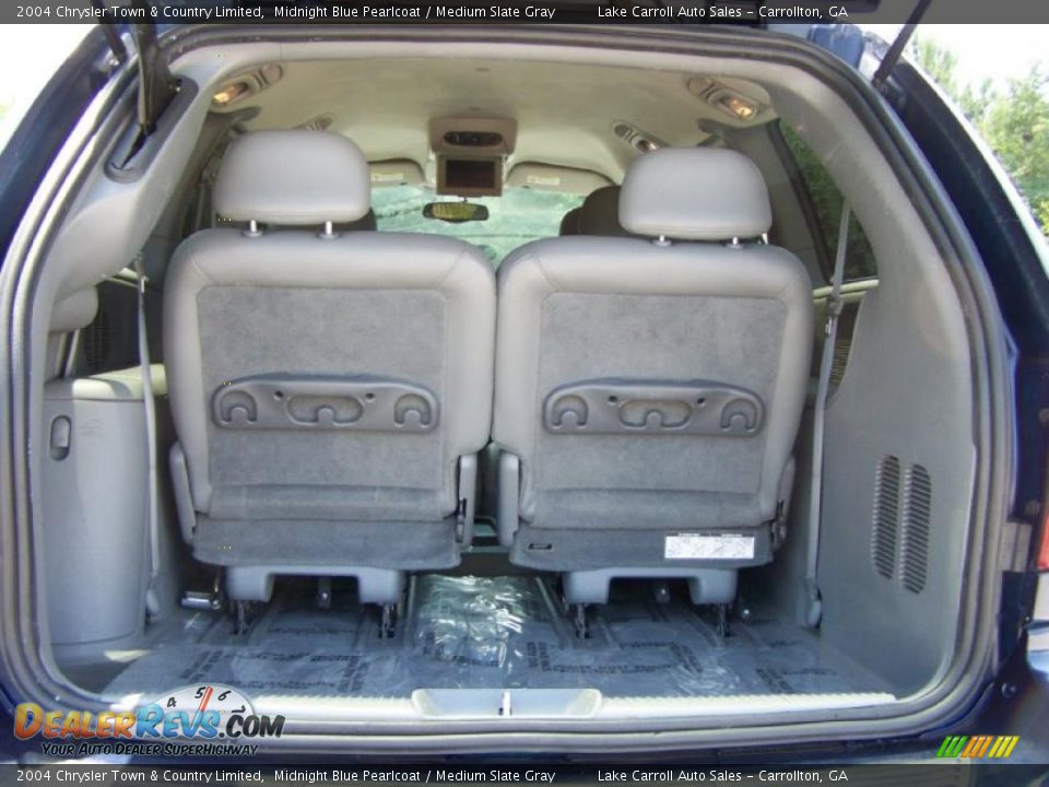 2004 Chrysler Town & Country Limited Midnight Blue Pearlcoat / Medium Slate Gray Photo #31