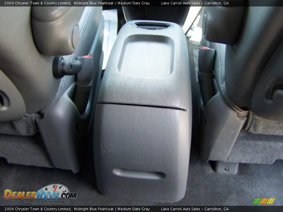 2004 Chrysler Town & Country Limited Midnight Blue Pearlcoat / Medium Slate Gray Photo #32