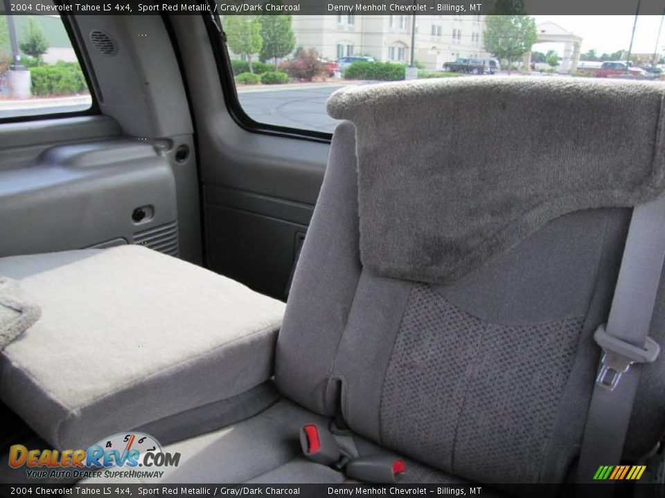2004 Chevrolet Tahoe LS 4x4 Sport Red Metallic / Gray/Dark Charcoal Photo #6
