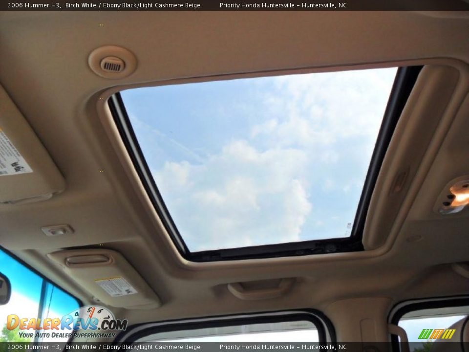 2006 Hummer H3 Birch White / Ebony Black/Light Cashmere Beige Photo #10