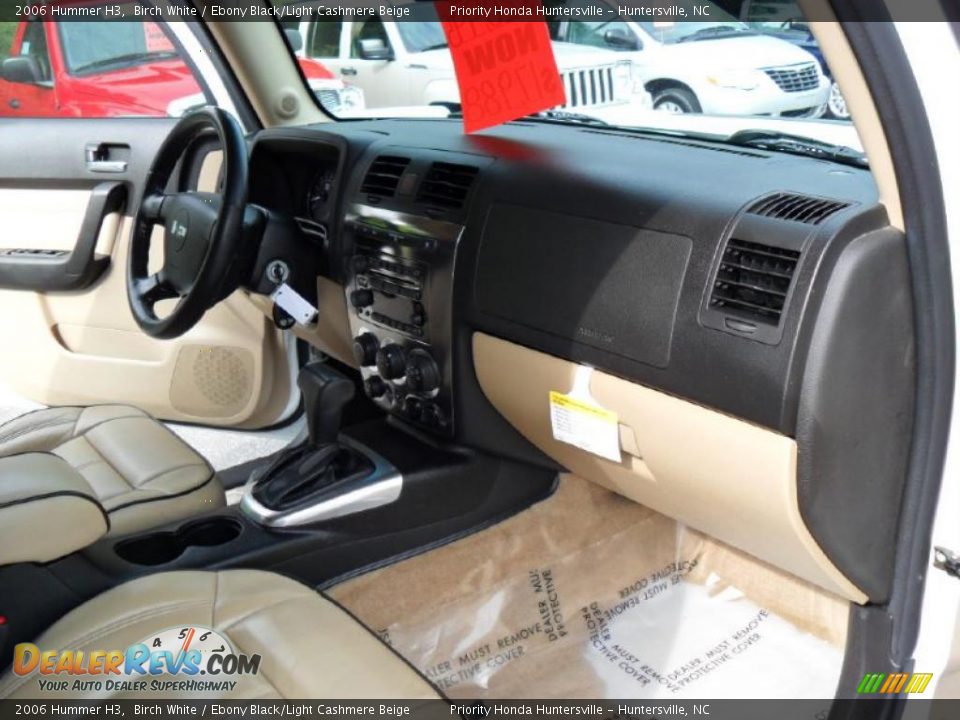 2006 Hummer H3 Birch White / Ebony Black/Light Cashmere Beige Photo #20