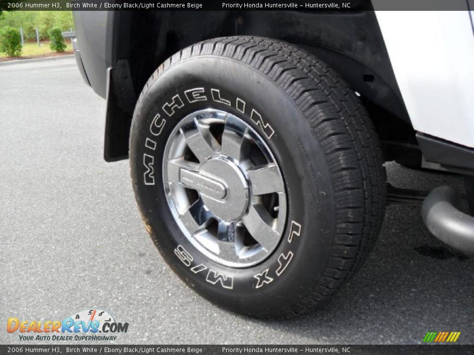 2006 Hummer H3 Birch White / Ebony Black/Light Cashmere Beige Photo #22