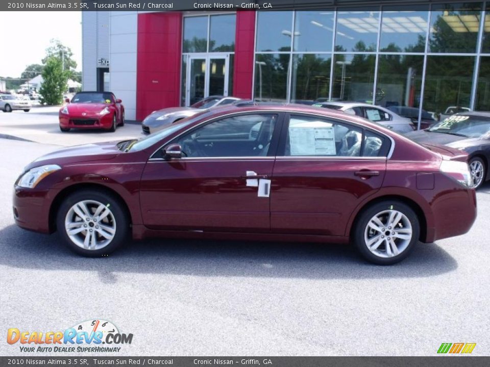 2010 Nissan Altima 3.5 SR Tuscan Sun Red / Charcoal Photo #2