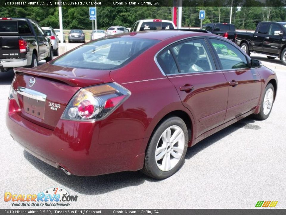 2010 Nissan Altima 3.5 SR Tuscan Sun Red / Charcoal Photo #5