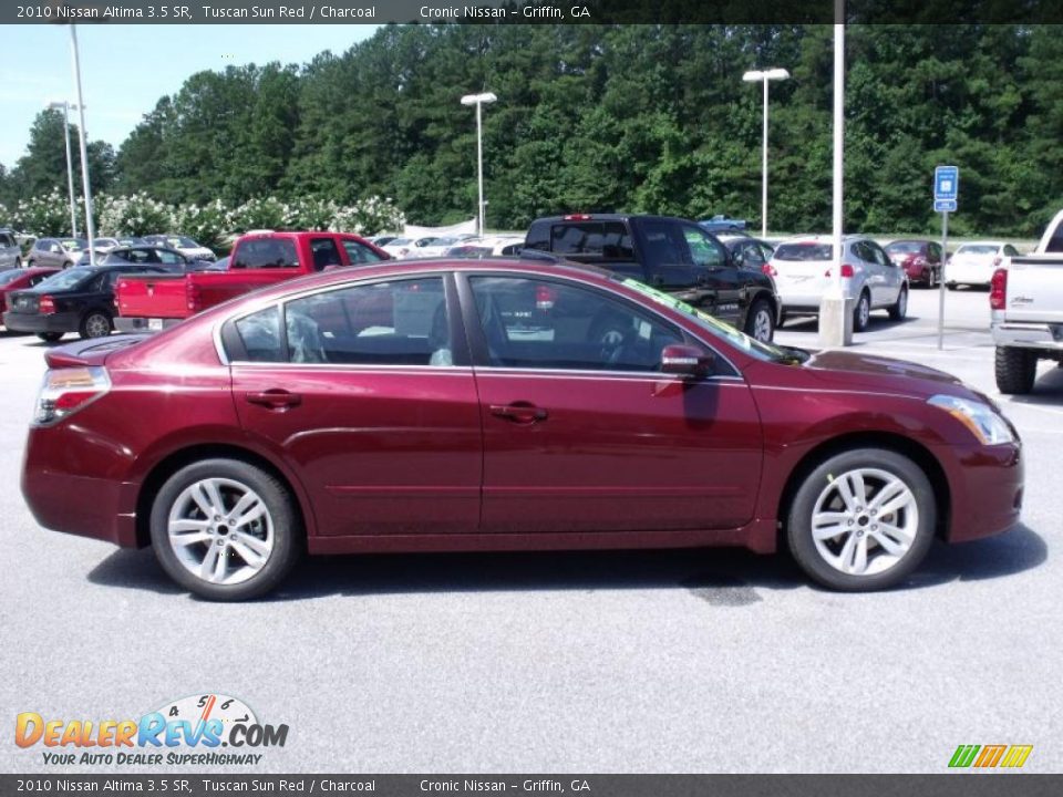 2010 Nissan Altima 3.5 SR Tuscan Sun Red / Charcoal Photo #6