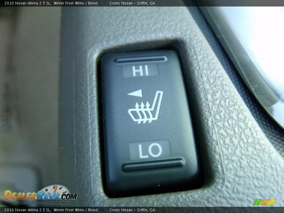 2010 Nissan Altima 2.5 SL Winter Frost White / Blond Photo #18