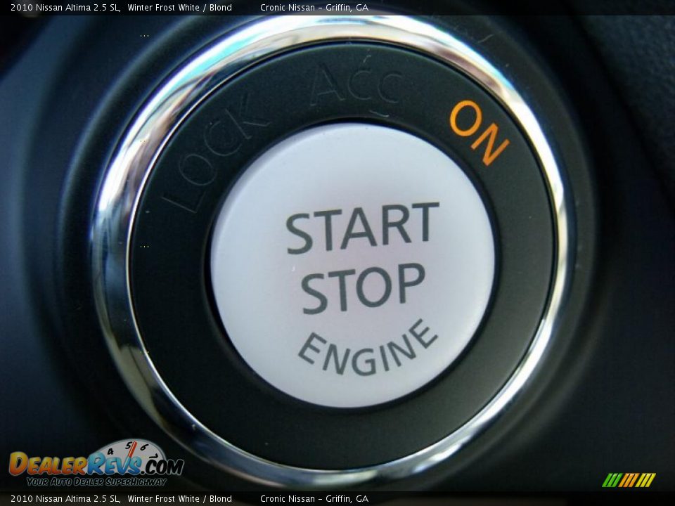 2010 Nissan Altima 2.5 SL Winter Frost White / Blond Photo #19