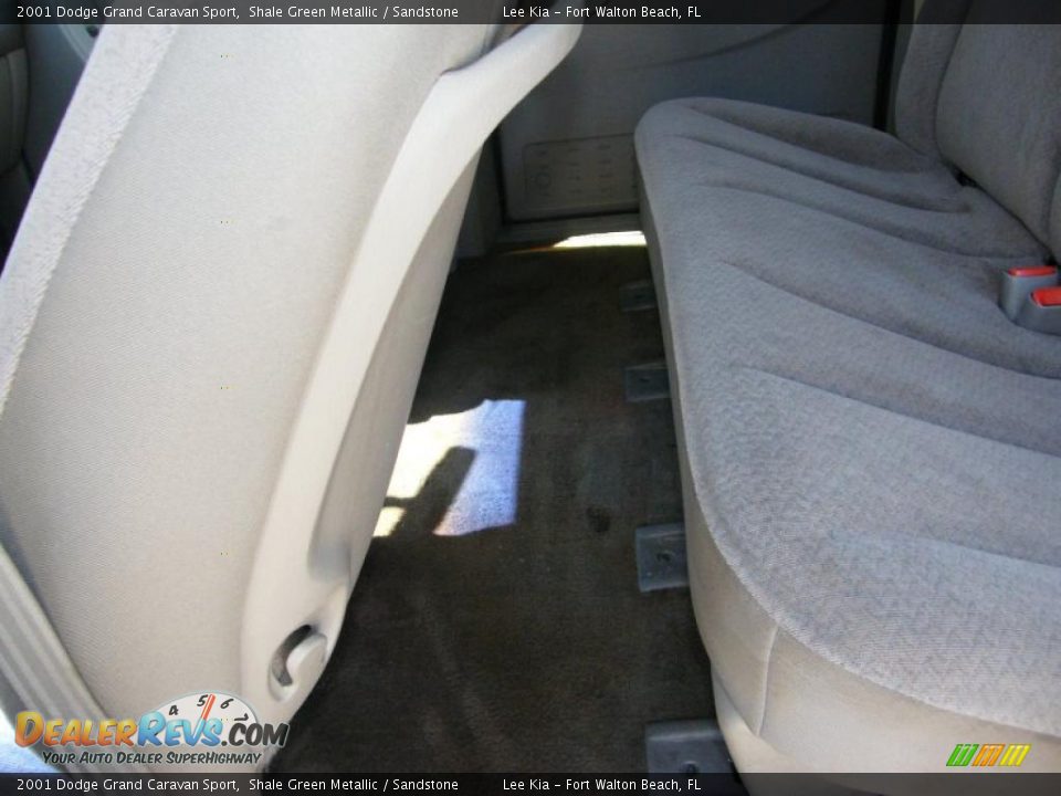 2001 Dodge Grand Caravan Sport Shale Green Metallic / Sandstone Photo #23