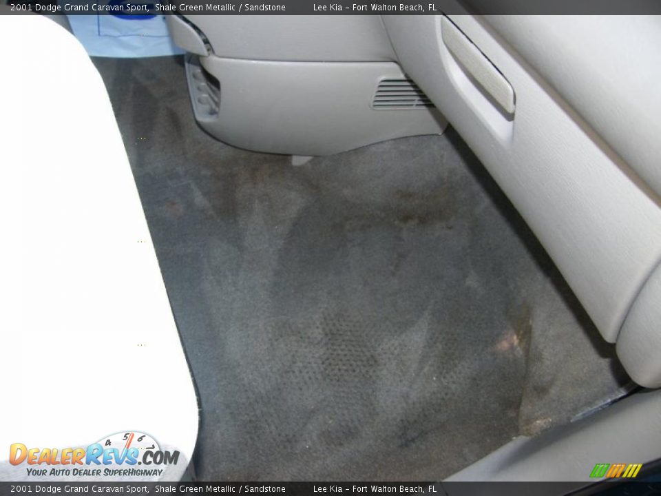 2001 Dodge Grand Caravan Sport Shale Green Metallic / Sandstone Photo #29
