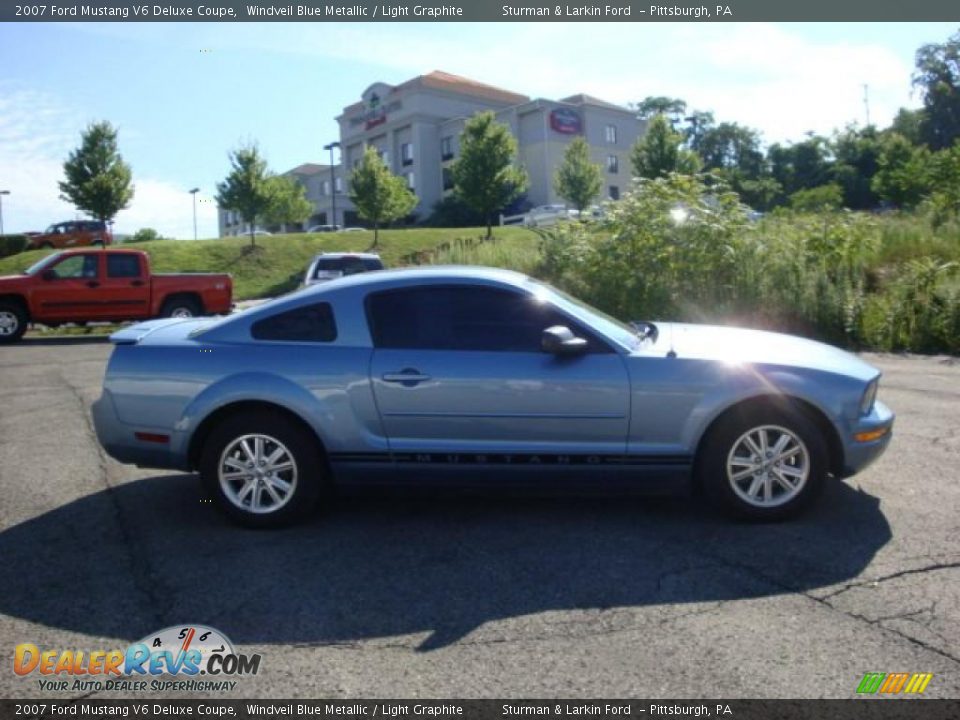2007 Ford Mustang V6 Deluxe Coupe Windveil Blue Metallic / Light Graphite Photo #2