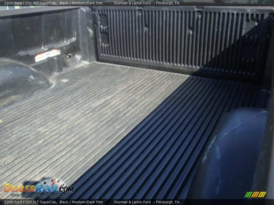 2006 Ford F150 XLT SuperCab Black / Medium/Dark Flint Photo #13