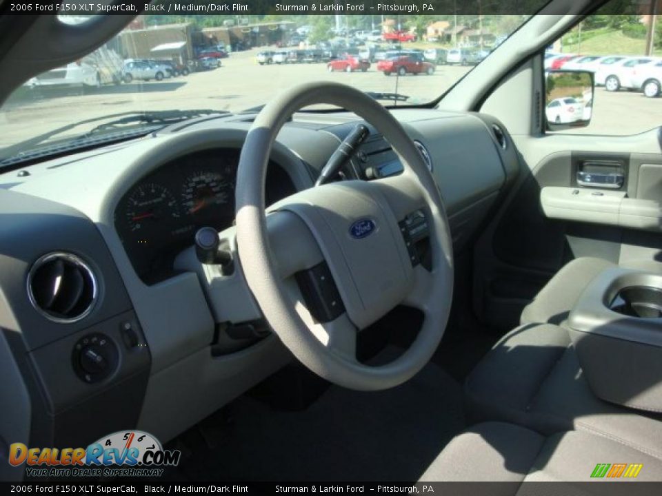 2006 Ford F150 XLT SuperCab Black / Medium/Dark Flint Photo #17