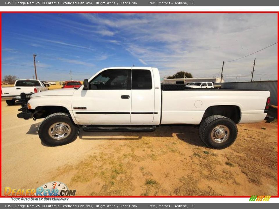 1998 Dodge Ram 2500 Laramie Extended Cab 4x4 Bright White / Dark Gray Photo #2