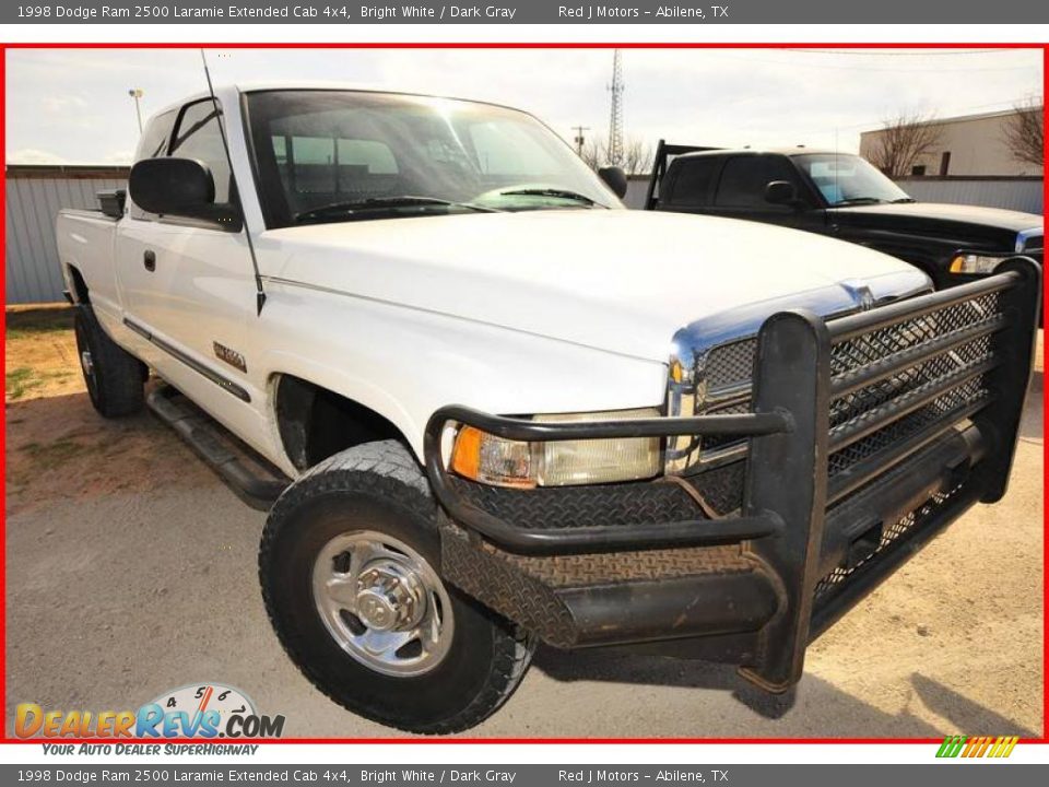 1998 Dodge Ram 2500 Laramie Extended Cab 4x4 Bright White / Dark Gray Photo #10
