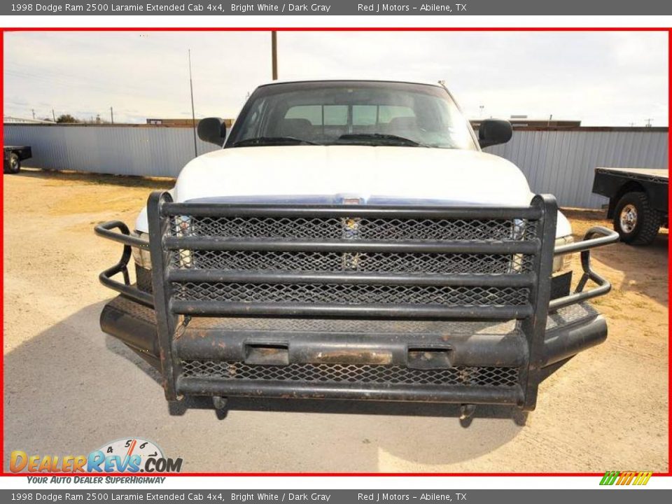 1998 Dodge Ram 2500 Laramie Extended Cab 4x4 Bright White / Dark Gray Photo #11