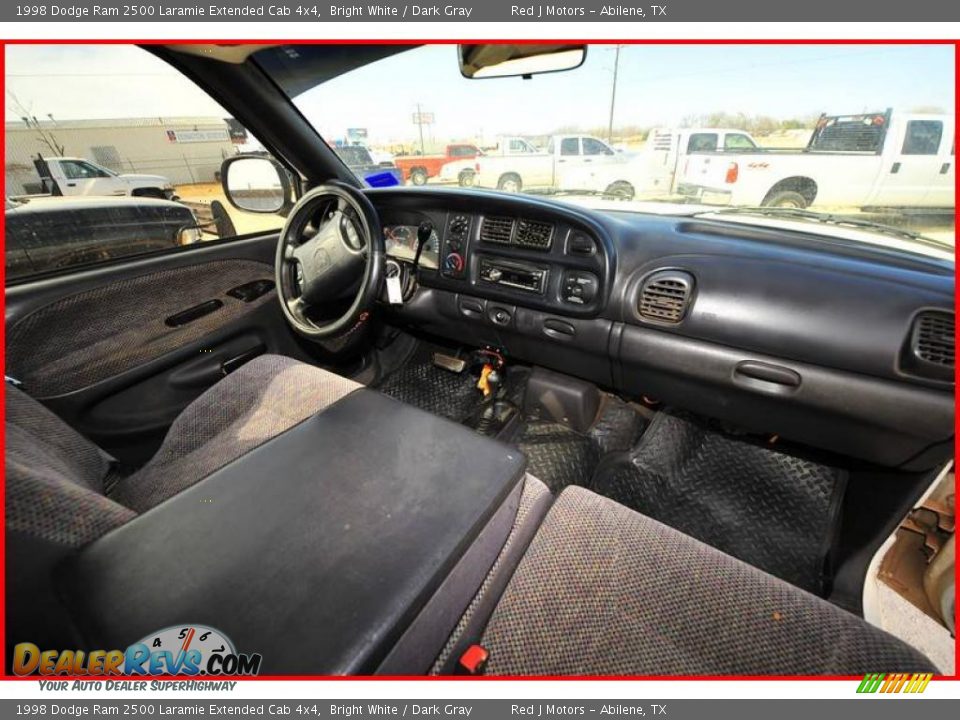 1998 Dodge Ram 2500 Laramie Extended Cab 4x4 Bright White / Dark Gray Photo #22