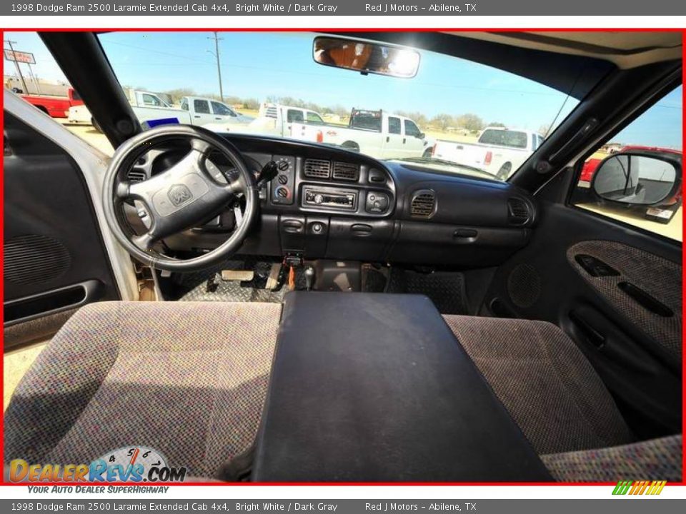 1998 Dodge Ram 2500 Laramie Extended Cab 4x4 Bright White / Dark Gray Photo #28