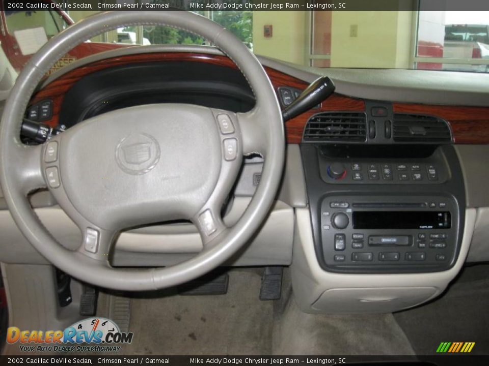 2002 Cadillac DeVille Sedan Crimson Pearl / Oatmeal Photo #17