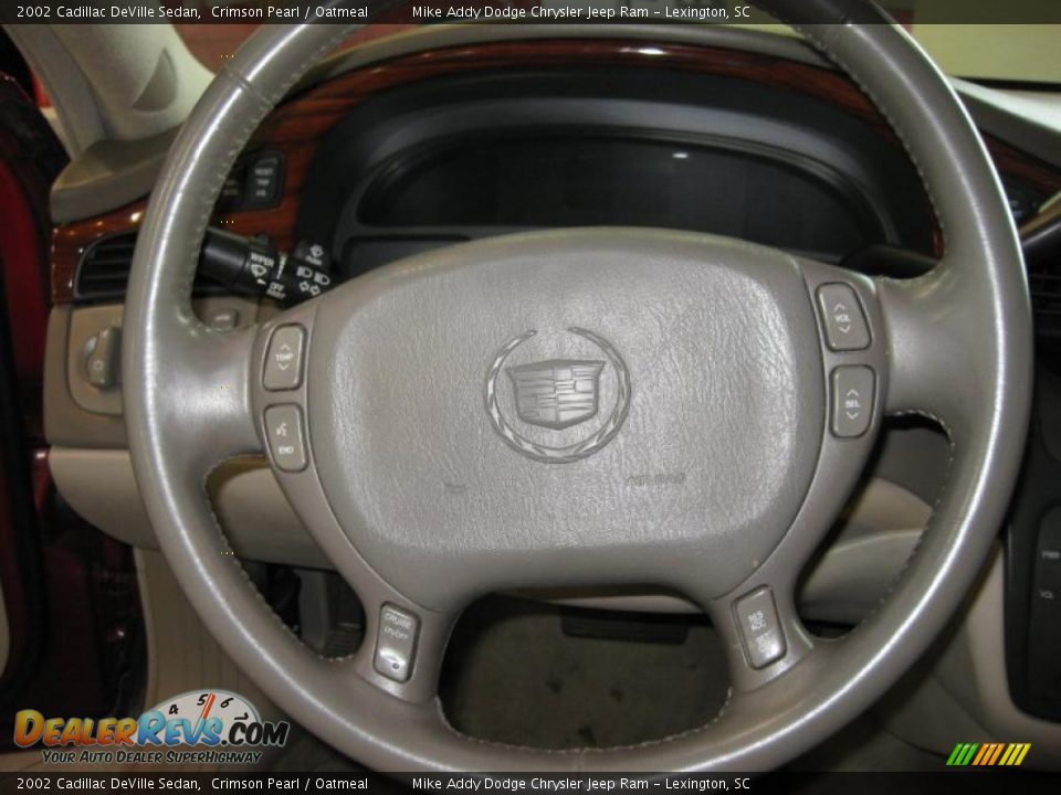2002 Cadillac DeVille Sedan Crimson Pearl / Oatmeal Photo #19