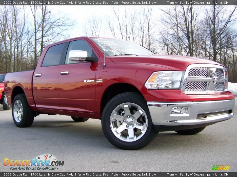 2009 Dodge Ram 1500 Laramie Crew Cab 4x4 Inferno Red Crystal Pearl / Light Pebble Beige/Bark Brown Photo #10