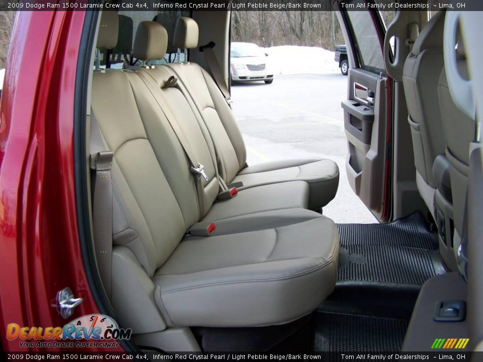 2009 Dodge Ram 1500 Laramie Crew Cab 4x4 Inferno Red Crystal Pearl / Light Pebble Beige/Bark Brown Photo #15