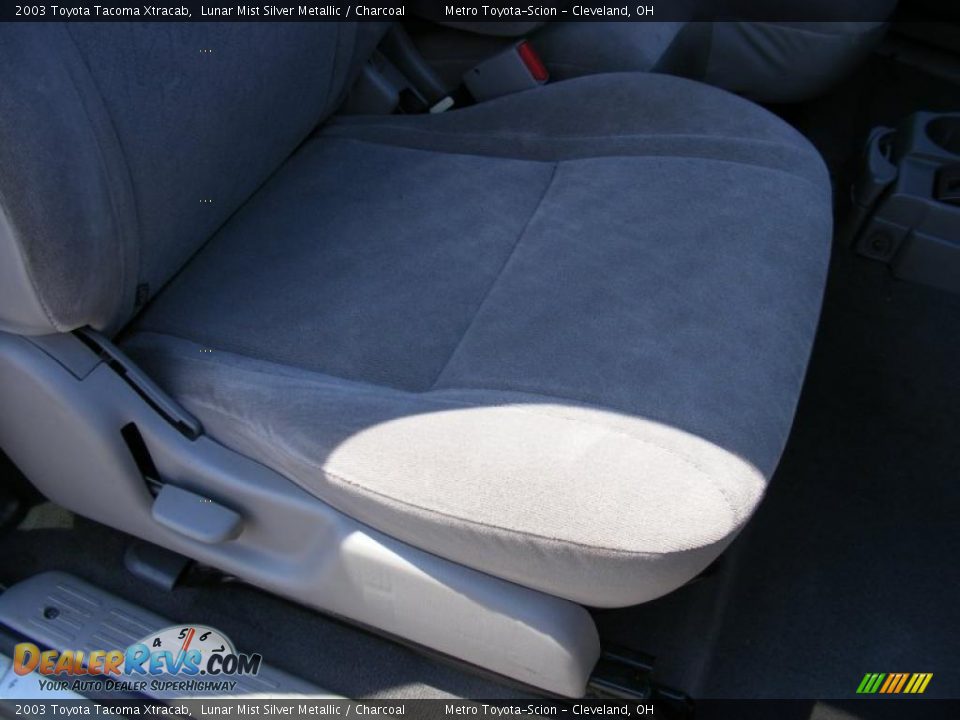2003 Toyota Tacoma Xtracab Lunar Mist Silver Metallic / Charcoal Photo #14