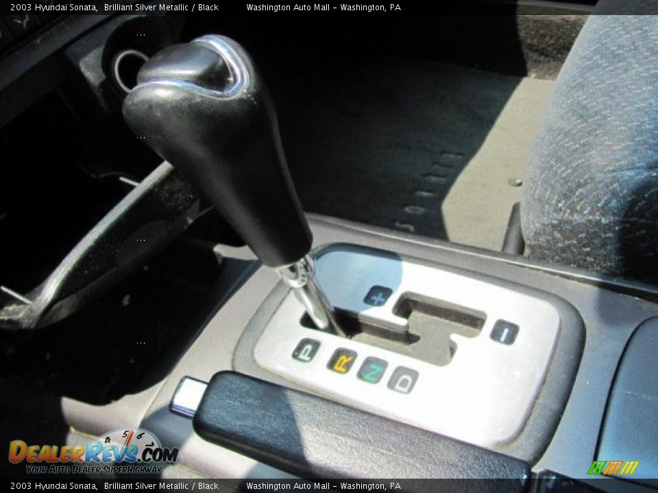 2003 Hyundai Sonata Brilliant Silver Metallic / Black Photo #16
