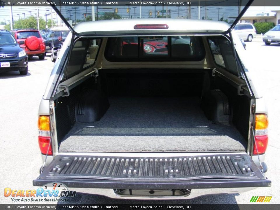 2003 Toyota Tacoma Xtracab Lunar Mist Silver Metallic / Charcoal Photo #25