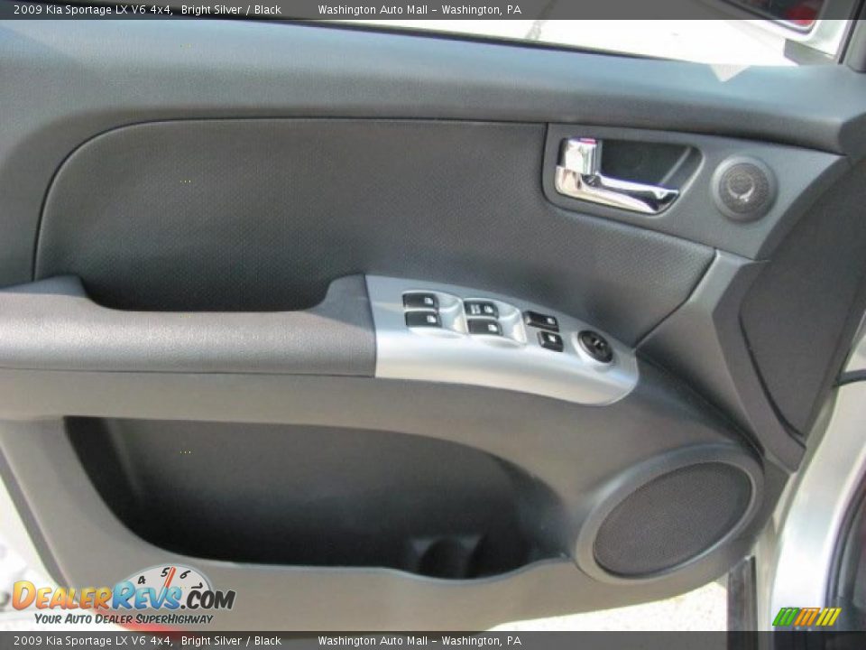 2009 Kia Sportage LX V6 4x4 Bright Silver / Black Photo #12