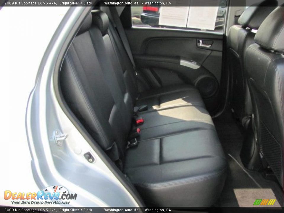 2009 Kia Sportage LX V6 4x4 Bright Silver / Black Photo #17