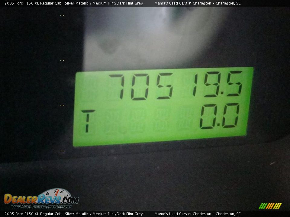 2005 Ford F150 XL Regular Cab Silver Metallic / Medium Flint/Dark Flint Grey Photo #23