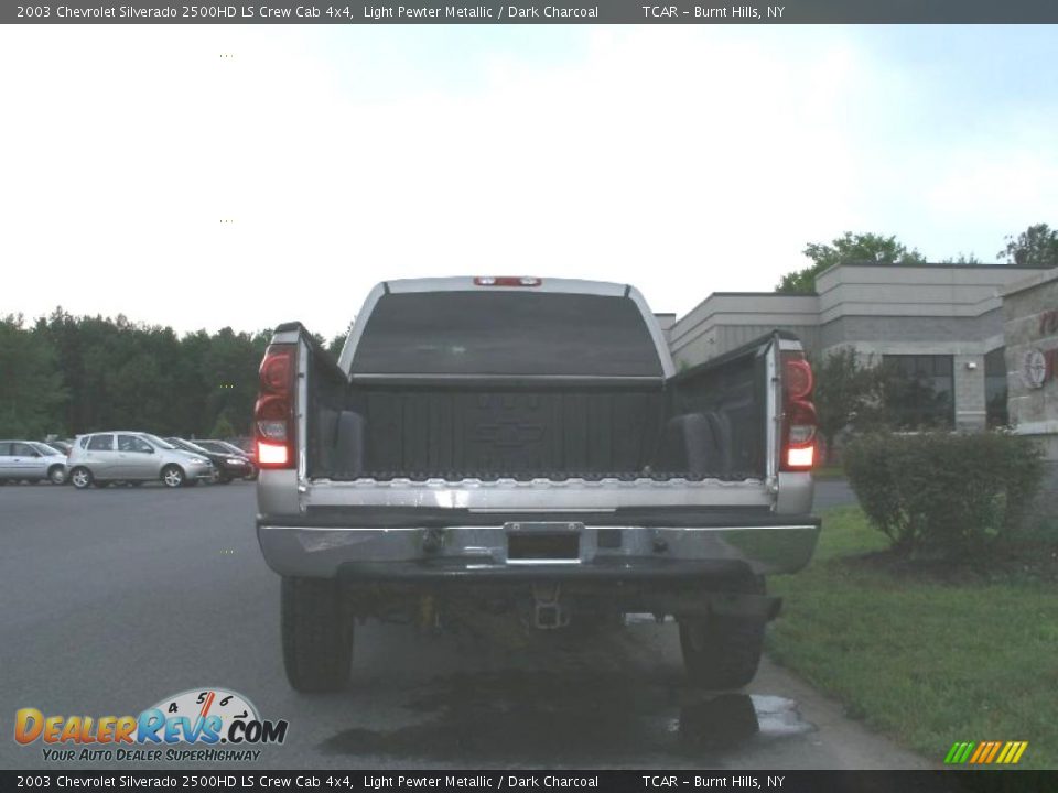 2003 Chevrolet Silverado 2500HD LS Crew Cab 4x4 Light Pewter Metallic / Dark Charcoal Photo #6