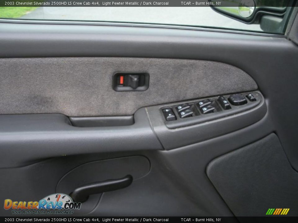 2003 Chevrolet Silverado 2500HD LS Crew Cab 4x4 Light Pewter Metallic / Dark Charcoal Photo #10