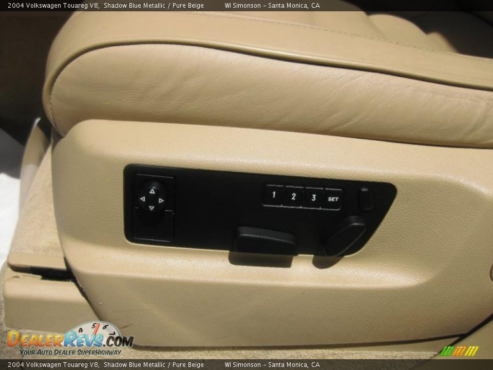 2004 Volkswagen Touareg V8 Shadow Blue Metallic / Pure Beige Photo #14