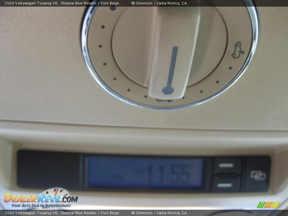 2004 Volkswagen Touareg V8 Shadow Blue Metallic / Pure Beige Photo #22