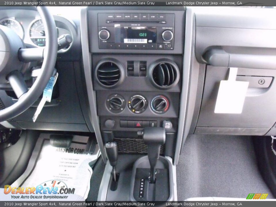2010 Jeep Wrangler Sport 4x4 Natural Green Pearl / Dark Slate Gray/Medium Slate Gray Photo #11